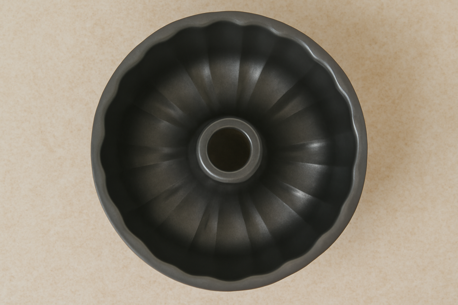 Non-Stick Bundt Cake Pan