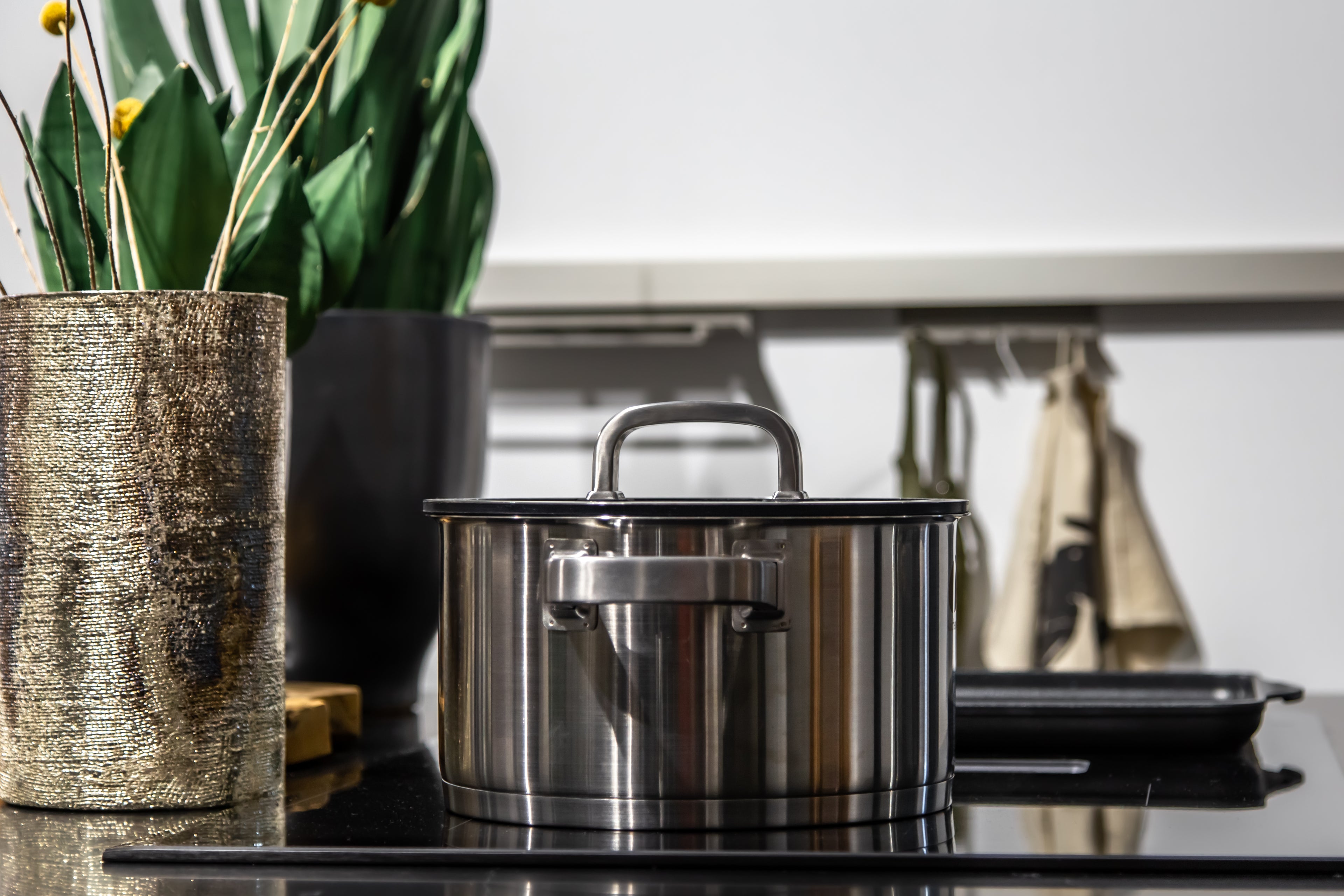 Premium Metal Single Pot